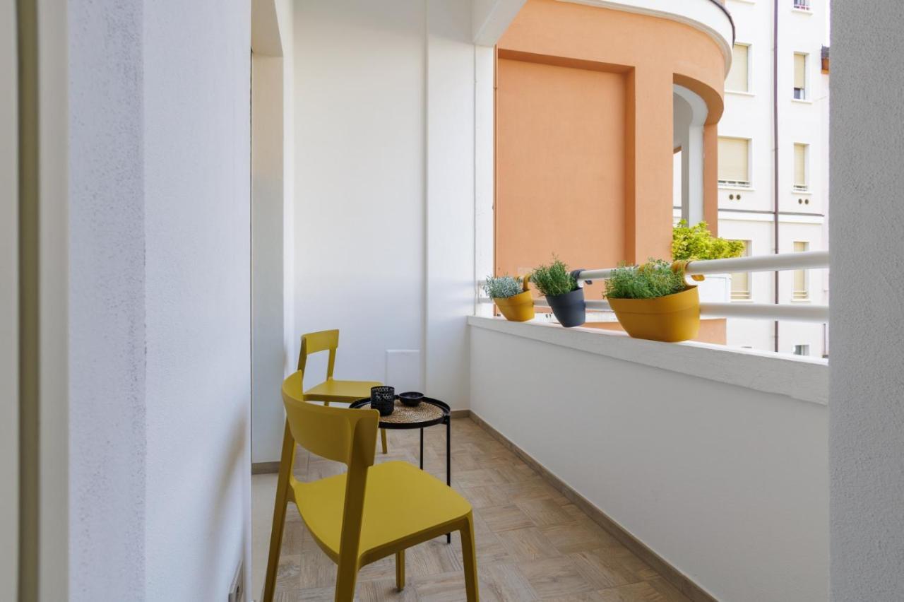 Interno 6 Guest House Cuneo Ngoại thất bức ảnh
